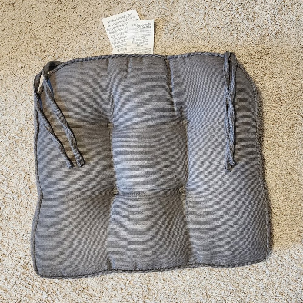 Grey Seat Cushion - Brentwood originals - Includes chair ties